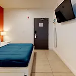 Miami Beach International Hostel