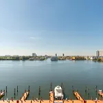 Golden Bay 77