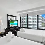 Lovely Ocean View Condo Beach Service 704