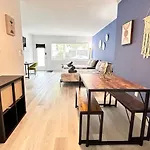 Tropical Studio Escape - Minutes From The Sand