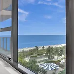 Amazing Ocean View Condo Beach Service 1111