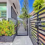 Los Patios Home Suites