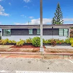 Los Patios Home Suites