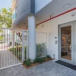 Modern 2Br In South Beach | 5 Min To Ocean | Comfort & Style
