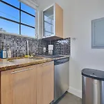 Big Beautiful South Beach Loft - 2Mins From Ocean - Sleeps 8