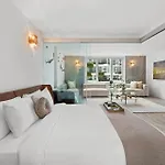 Private Studio Residence At Roney Palace -531