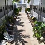 Hotel18