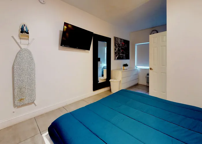 Miami Beach International Hostel