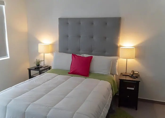 Boulevard Hotel