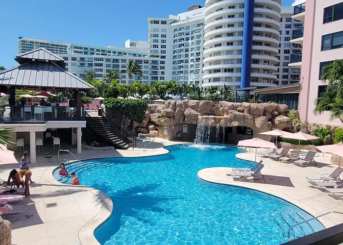 2 Bedroom 2 Bath Beachfront Condo On Miami Beach Millionaire Row