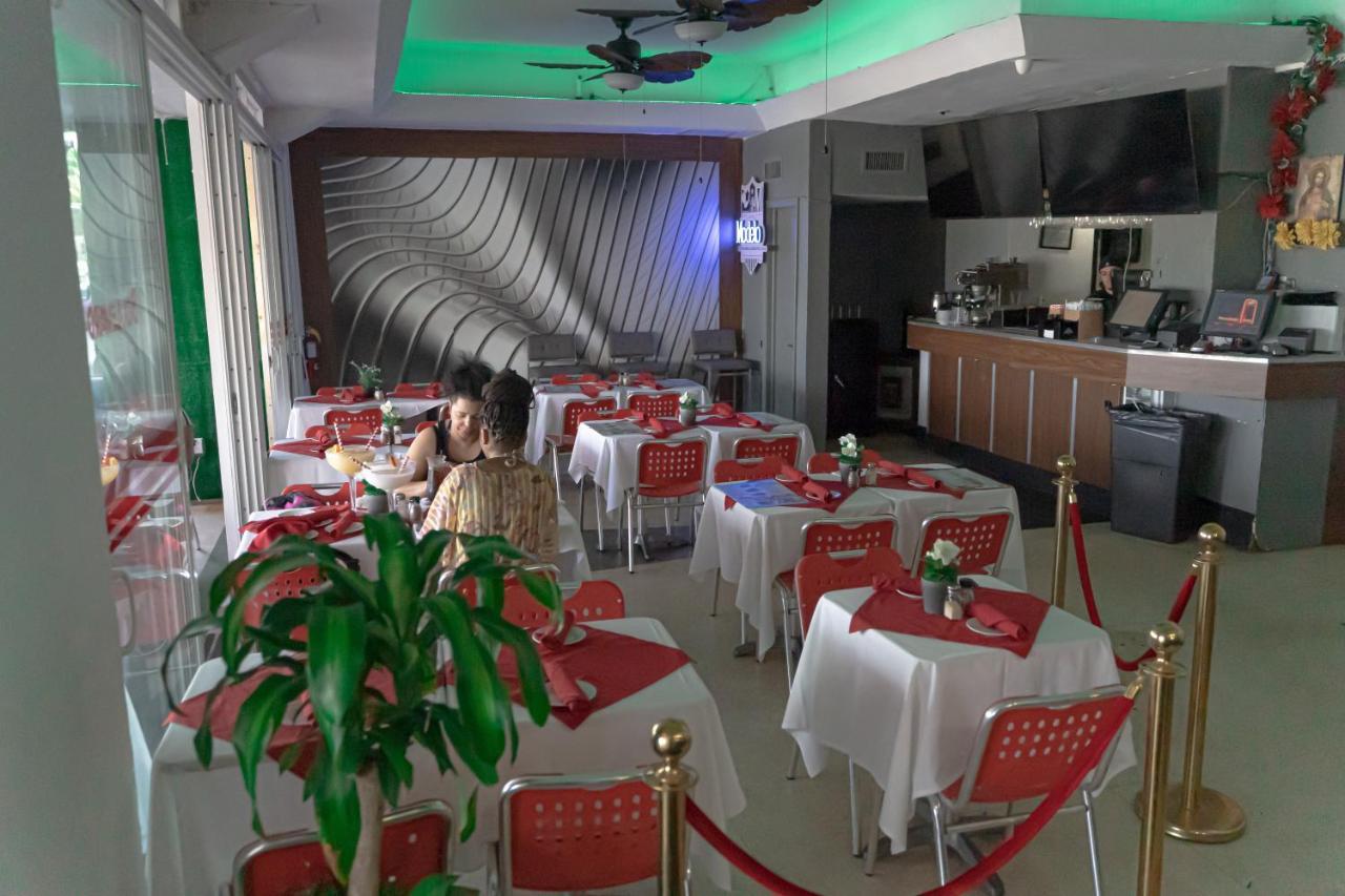 Boulevard Hotel 2*
