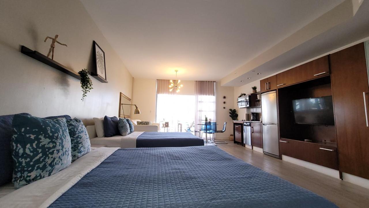 Strand Ocean Drive Suites Miami Beach