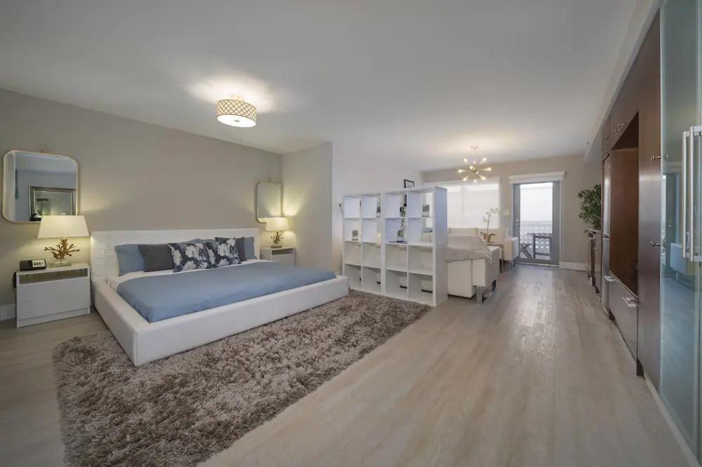 Strand Ocean Drive Suites 3*