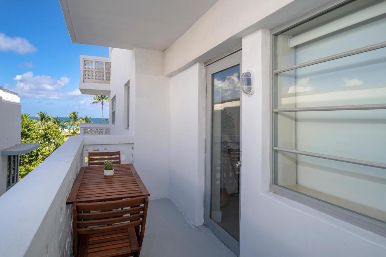 Strand Ocean Drive Suites Miami Beach