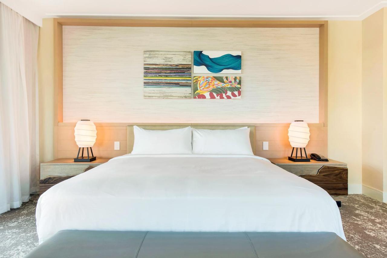 Eden Roc Miami Resort