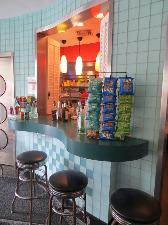 Richmond Oceanfront Hotel Miami Beach
