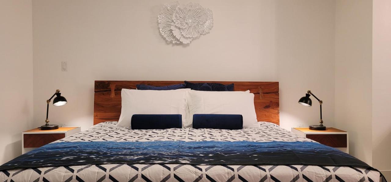 Strand Ocean Drive Suites Miami Beach