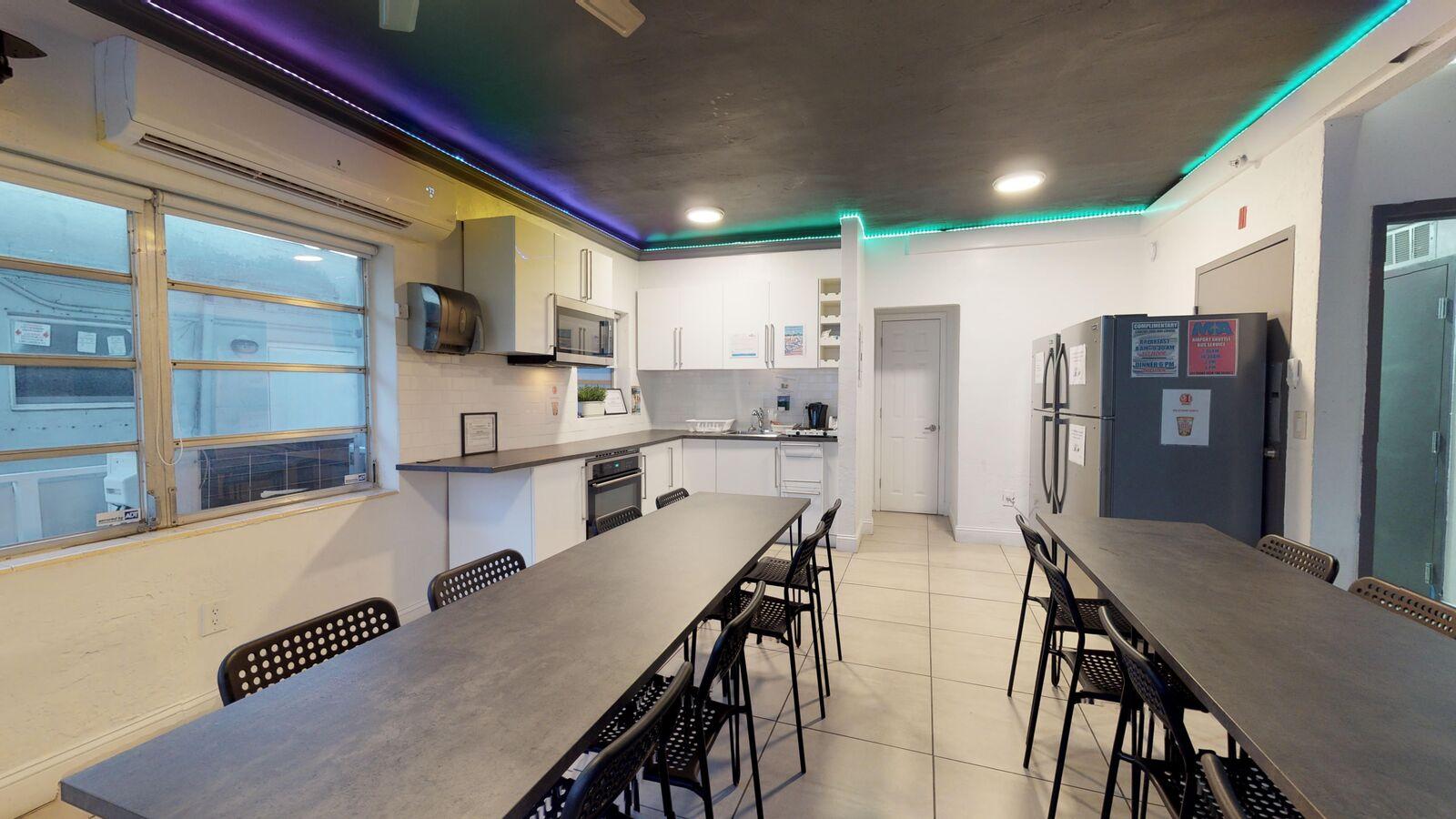 Hotel Miami Beach International Hostel