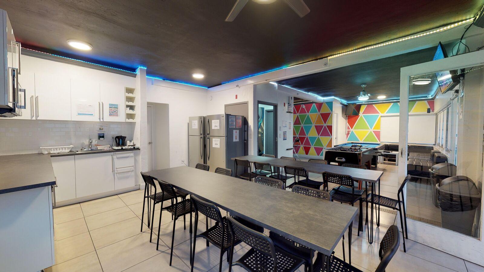 Hotel Miami Beach International Hostel