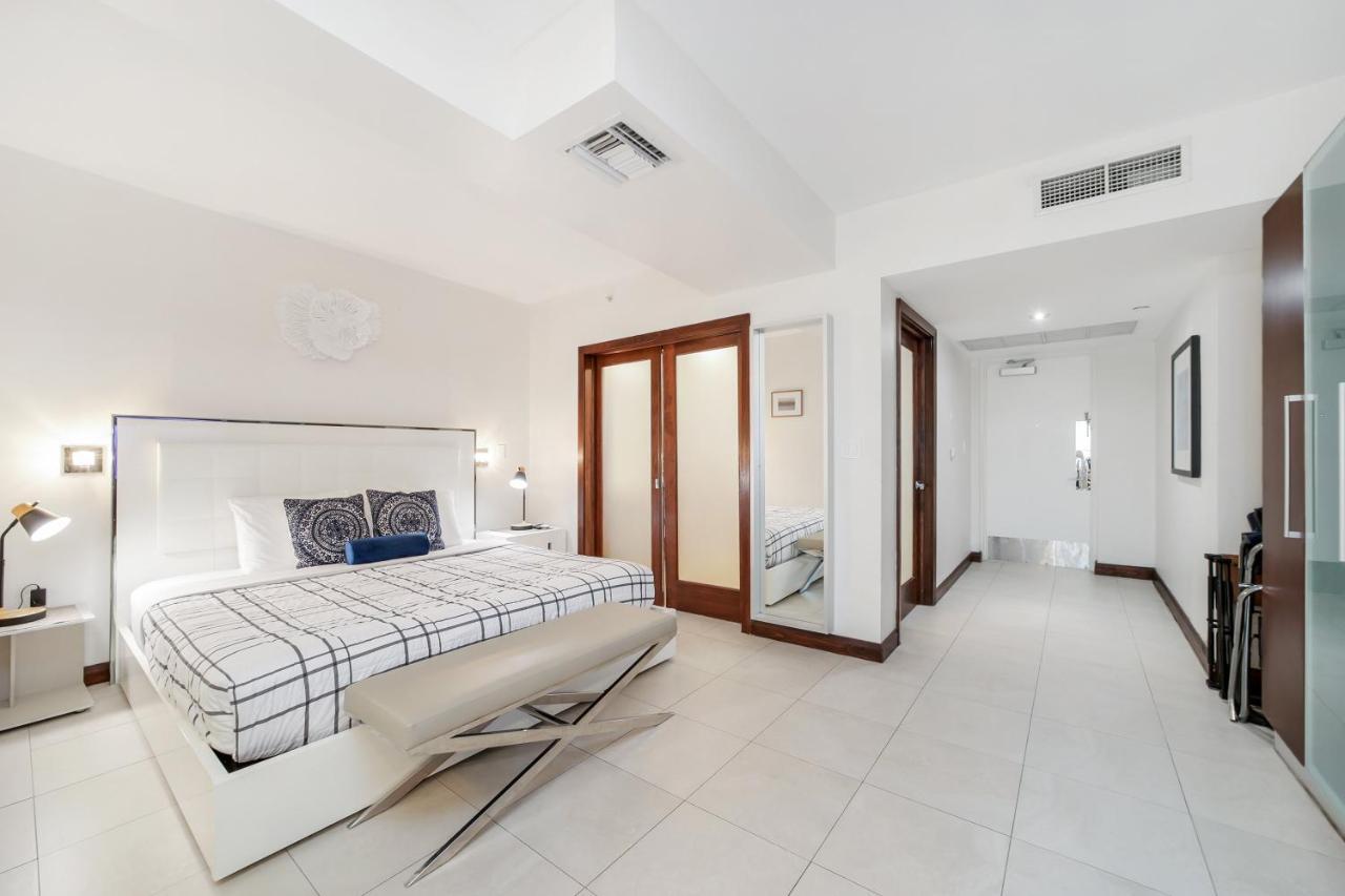 Strand Ocean Drive Suites Aparthotel 3*