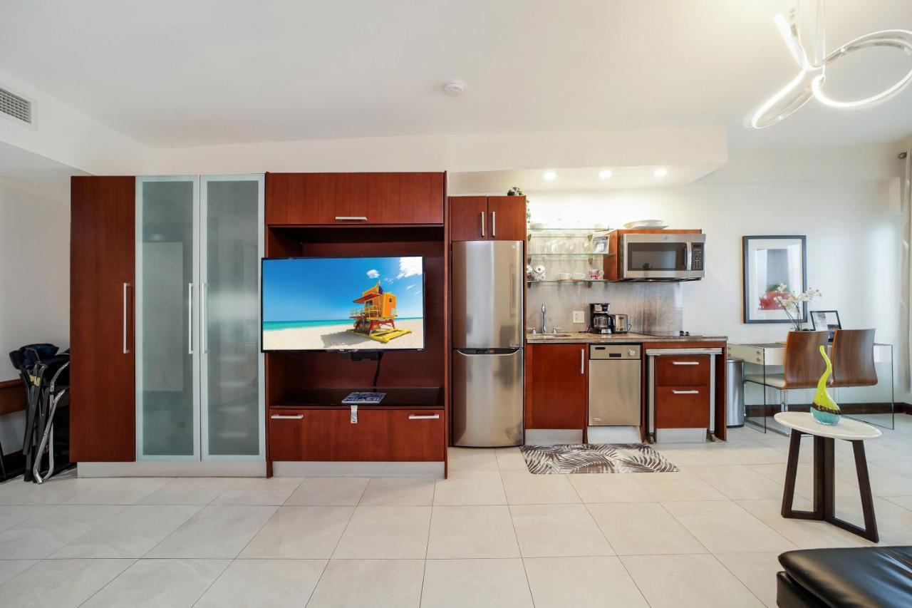 Strand Ocean Drive Suites Aparthotel