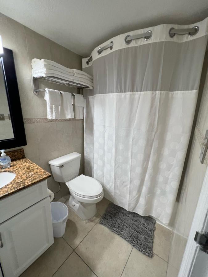 Areia Azul Aparts Miami Apartment