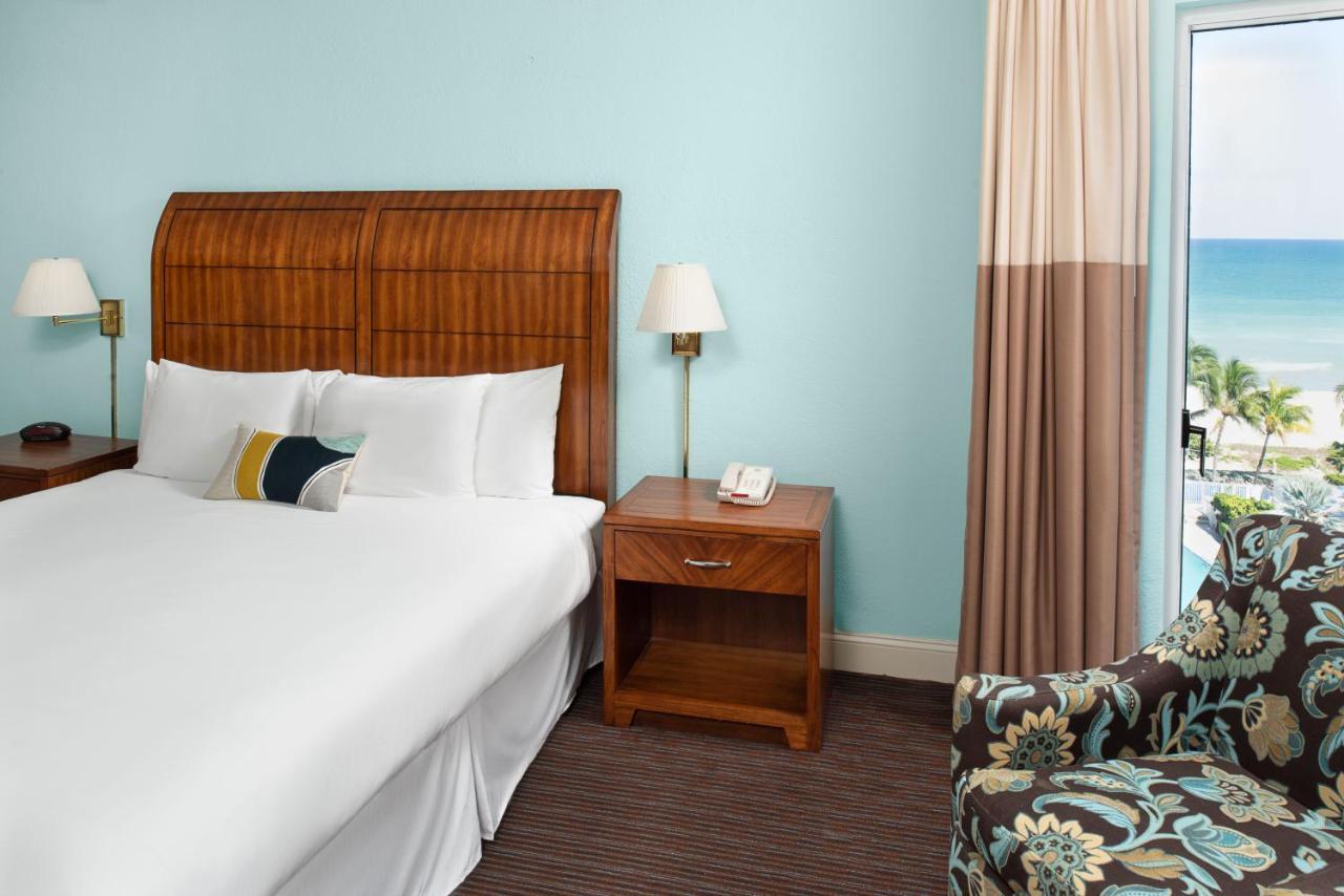 Sherry Frontenac Oceanfront 3* Miami Beach