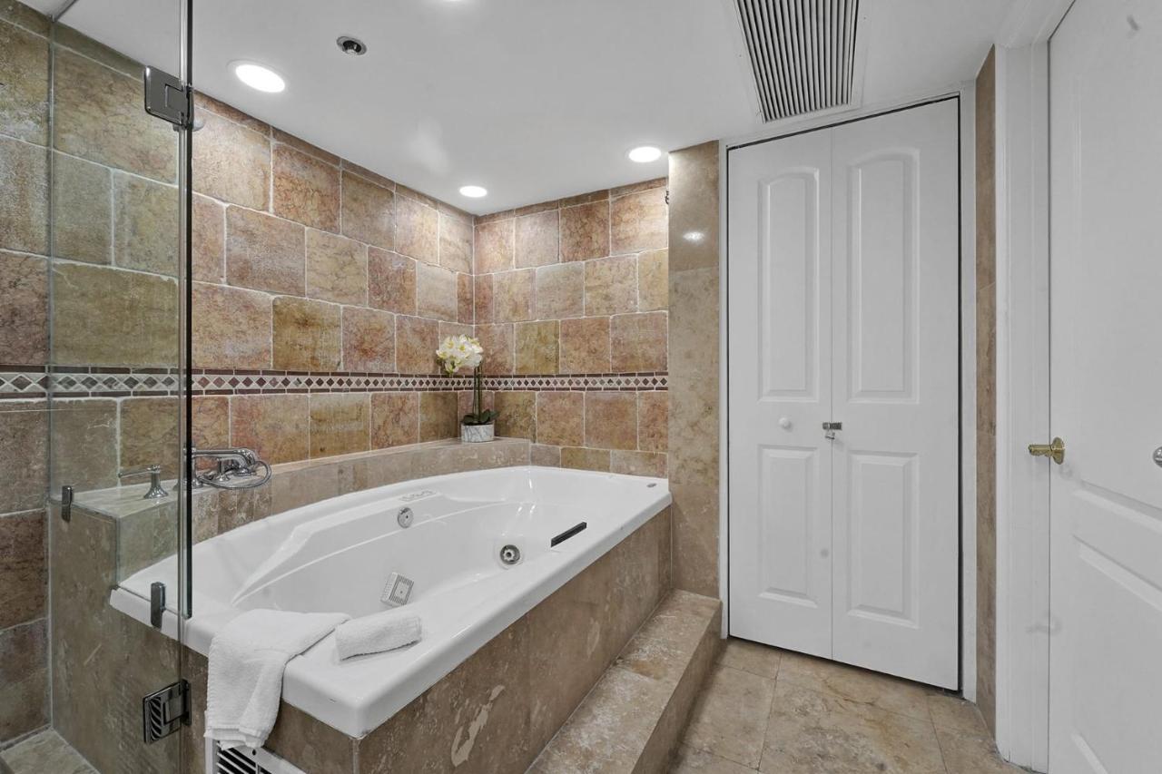 Modern Miami With Service & Pool Miami Beach