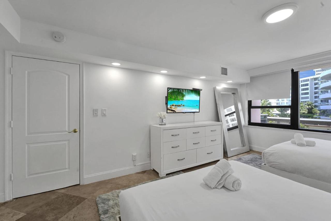 Modern Miami With Service & Pool Miami Beach
