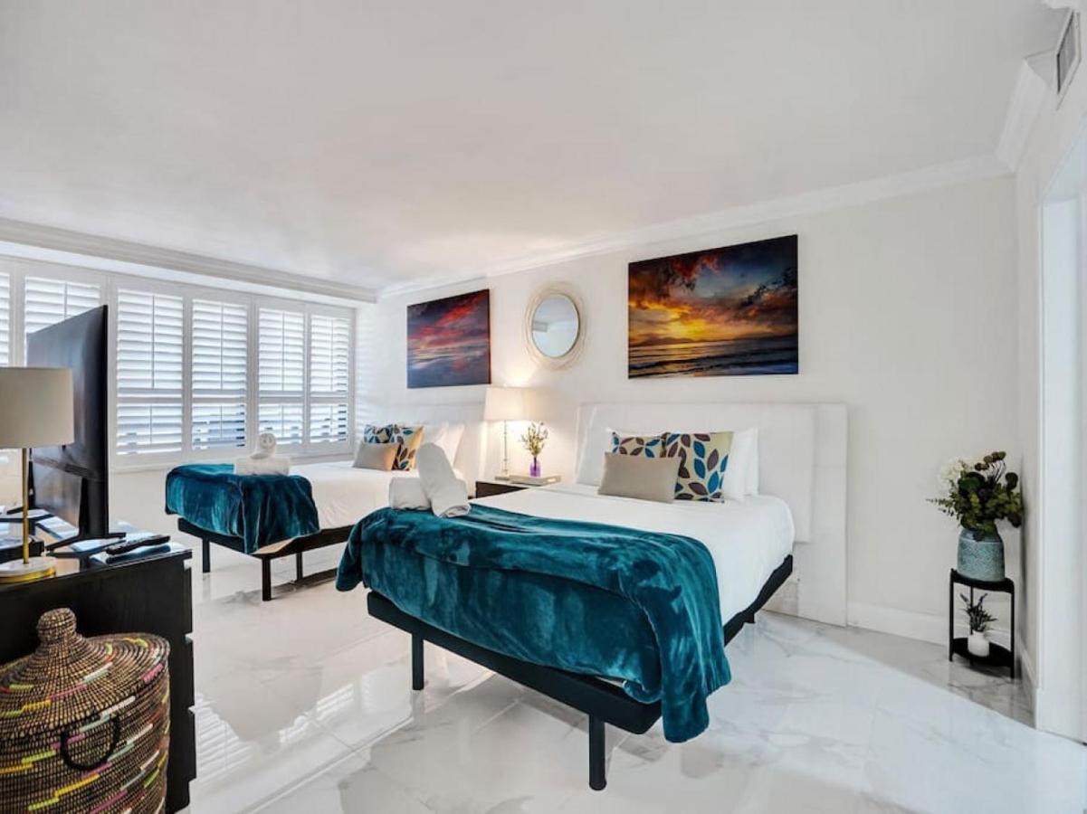 Luxury Beachfront Service 1418 * Miami Beach
