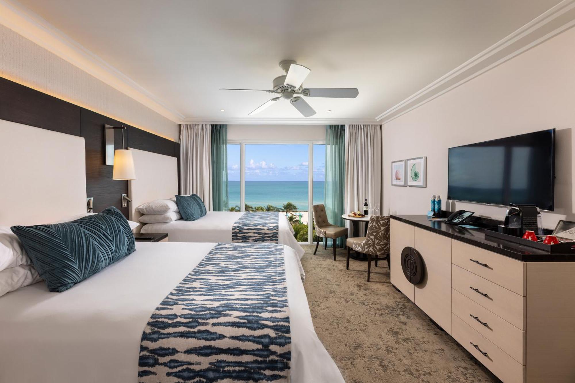 Hotel The Palms &