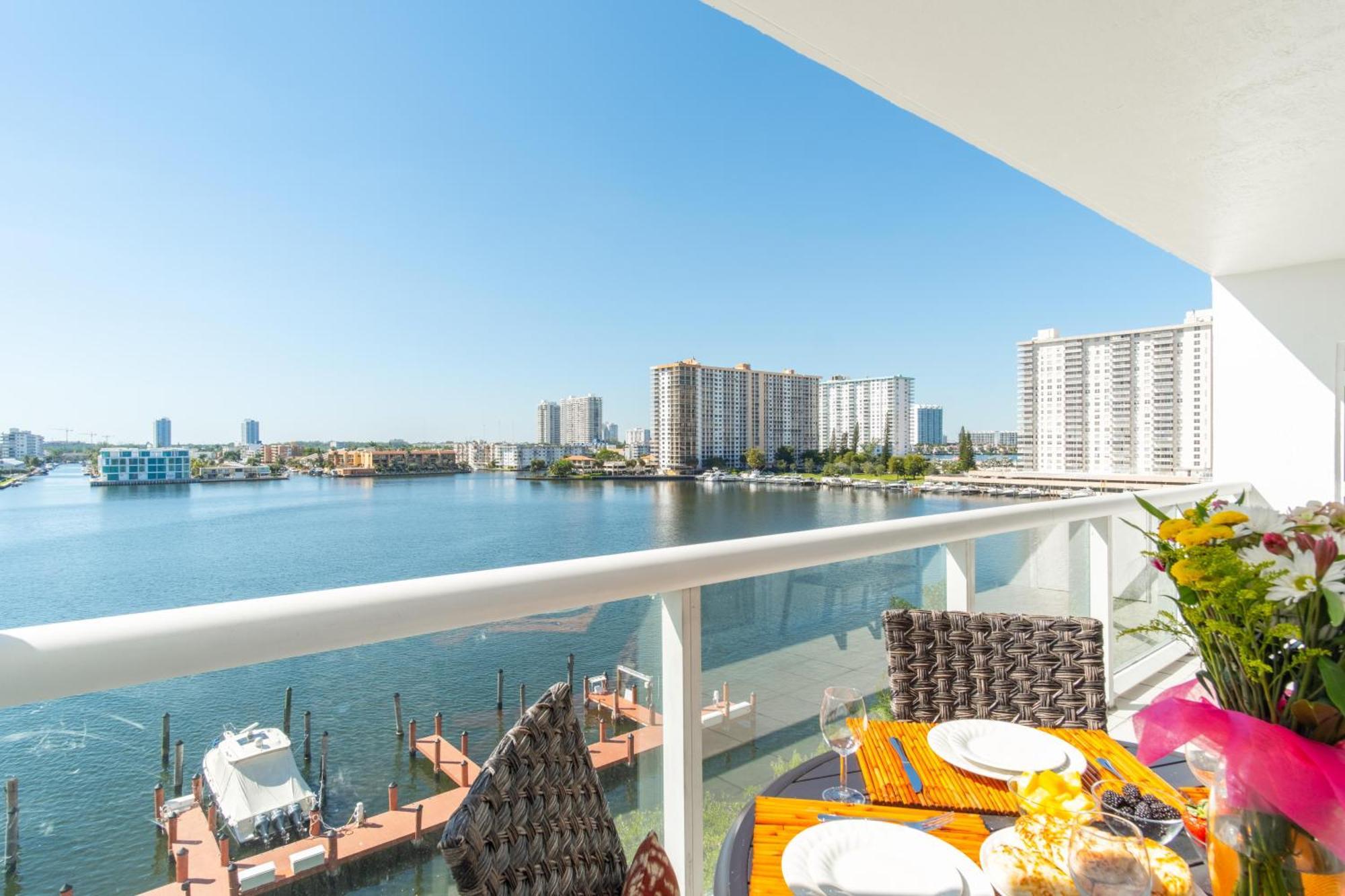 Golden Bay 77