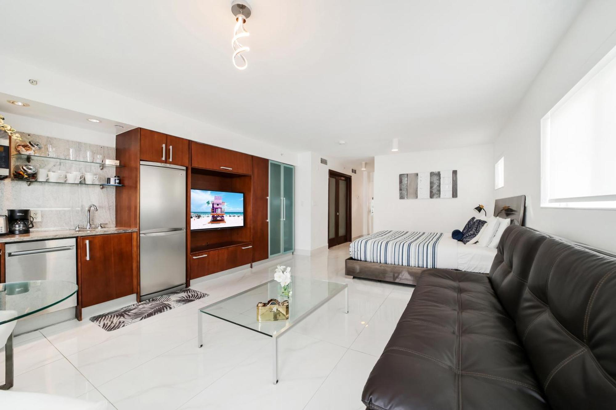 Strand Ocean Drive Suites Aparthotel Miami Beach