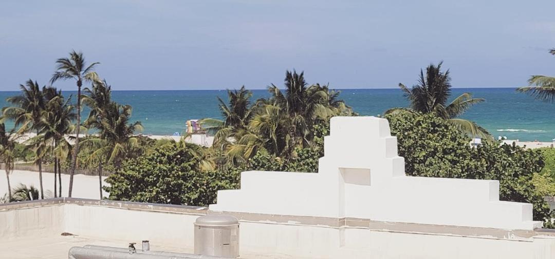 Strand Ocean Drive Suites Aparthotel Miami Beach