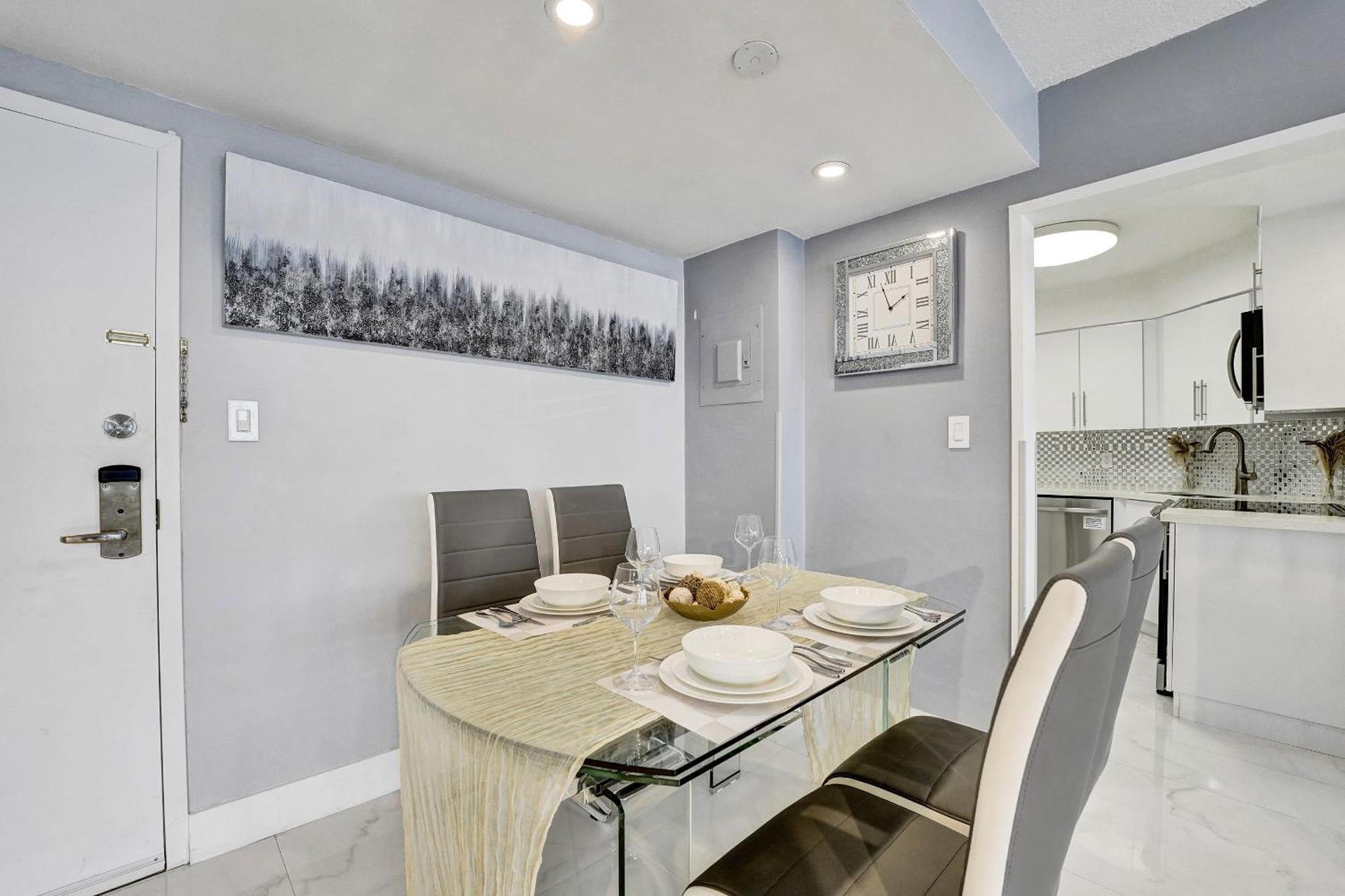 Amazing Ocean Front 2bd 1515 Apartment