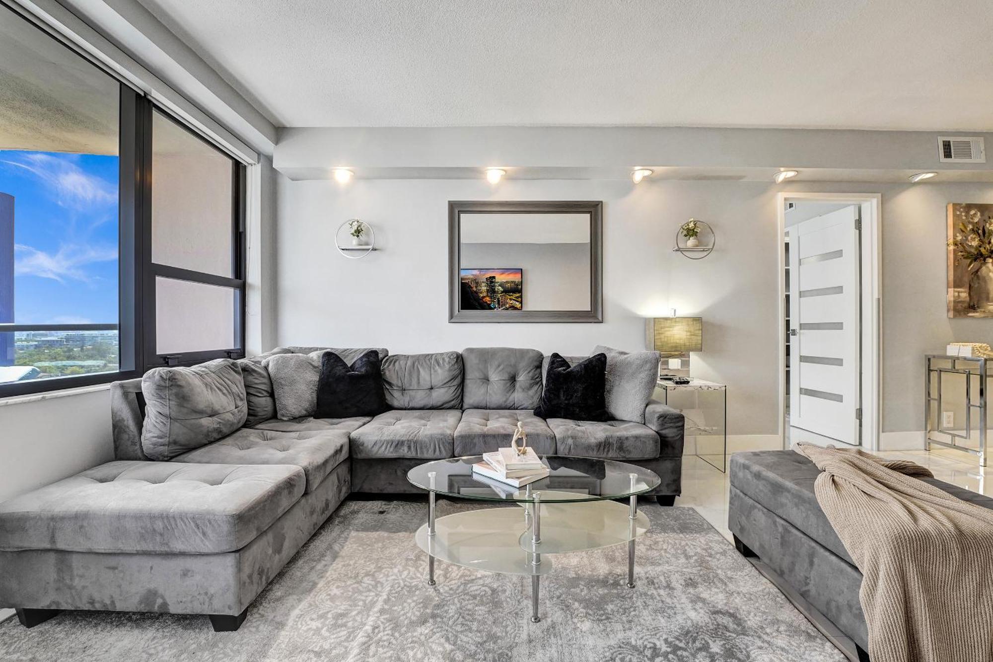 Amazing Ocean Front 2bd 1515 Apartment