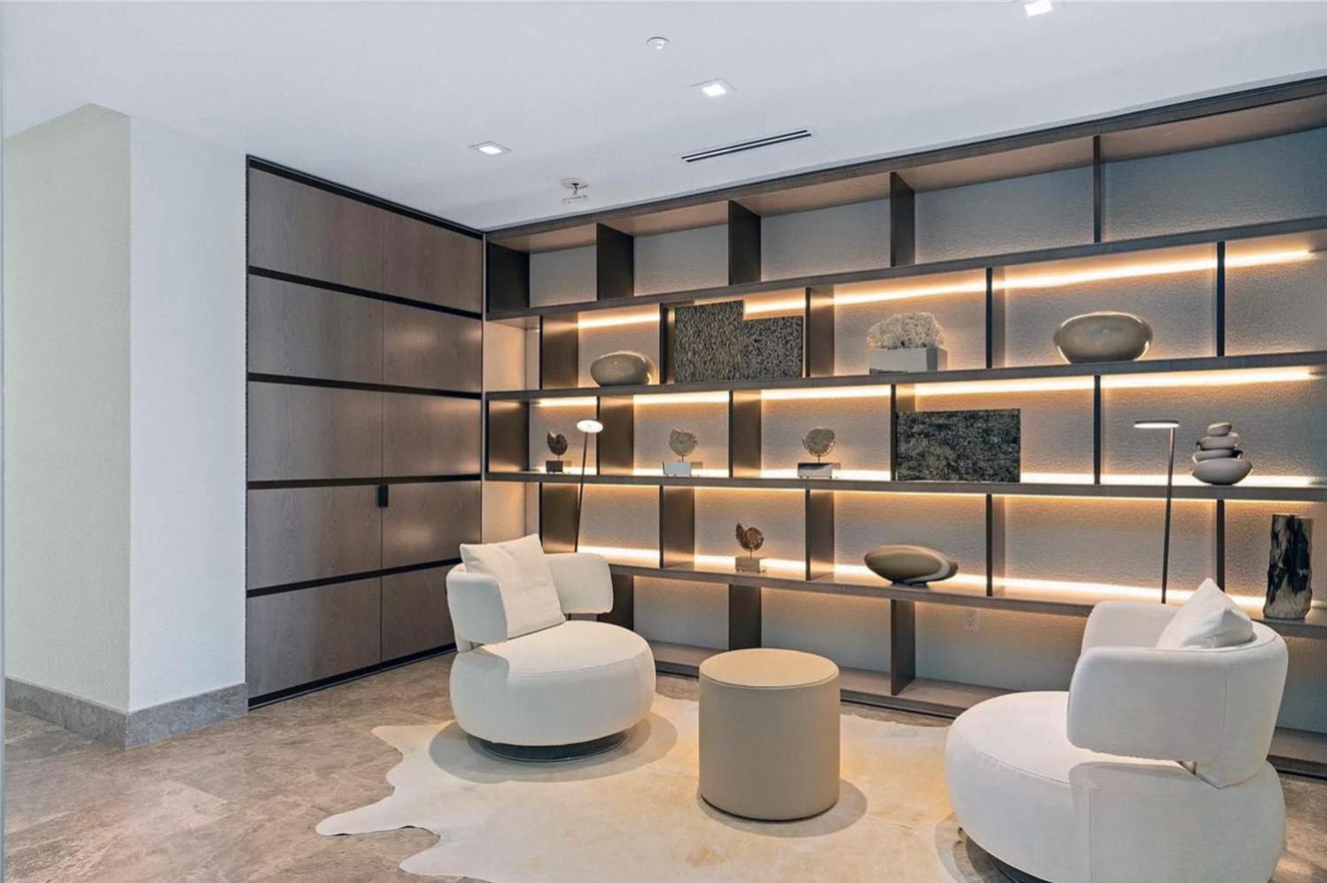 Apartment Luxe Living At Fendi Chateau Oceanfront Oasis In Surfside
