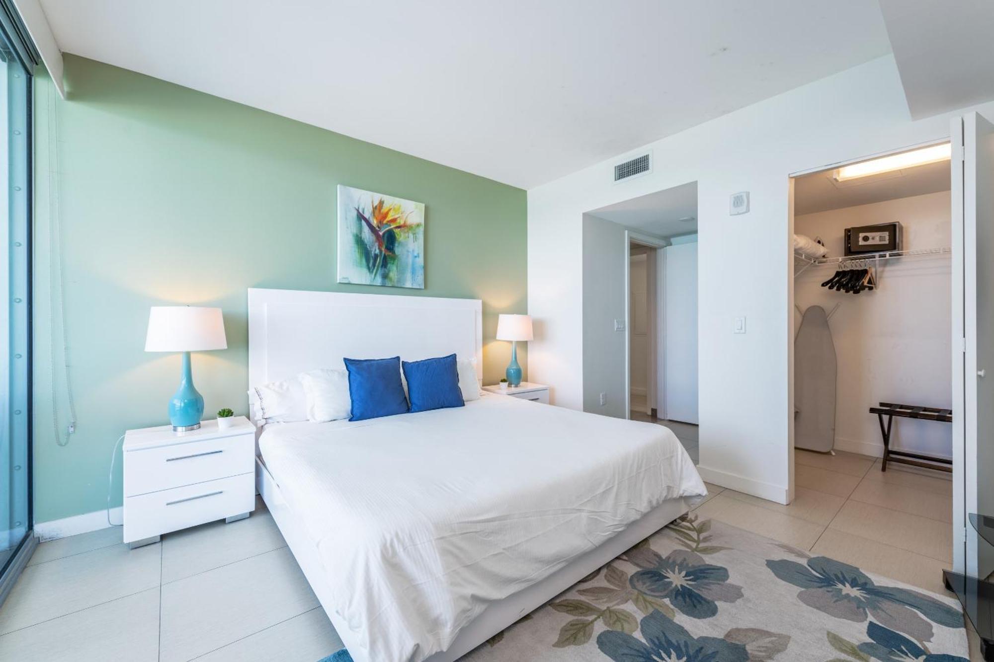 Bluebird Monte Carlo Miami Miami Beach