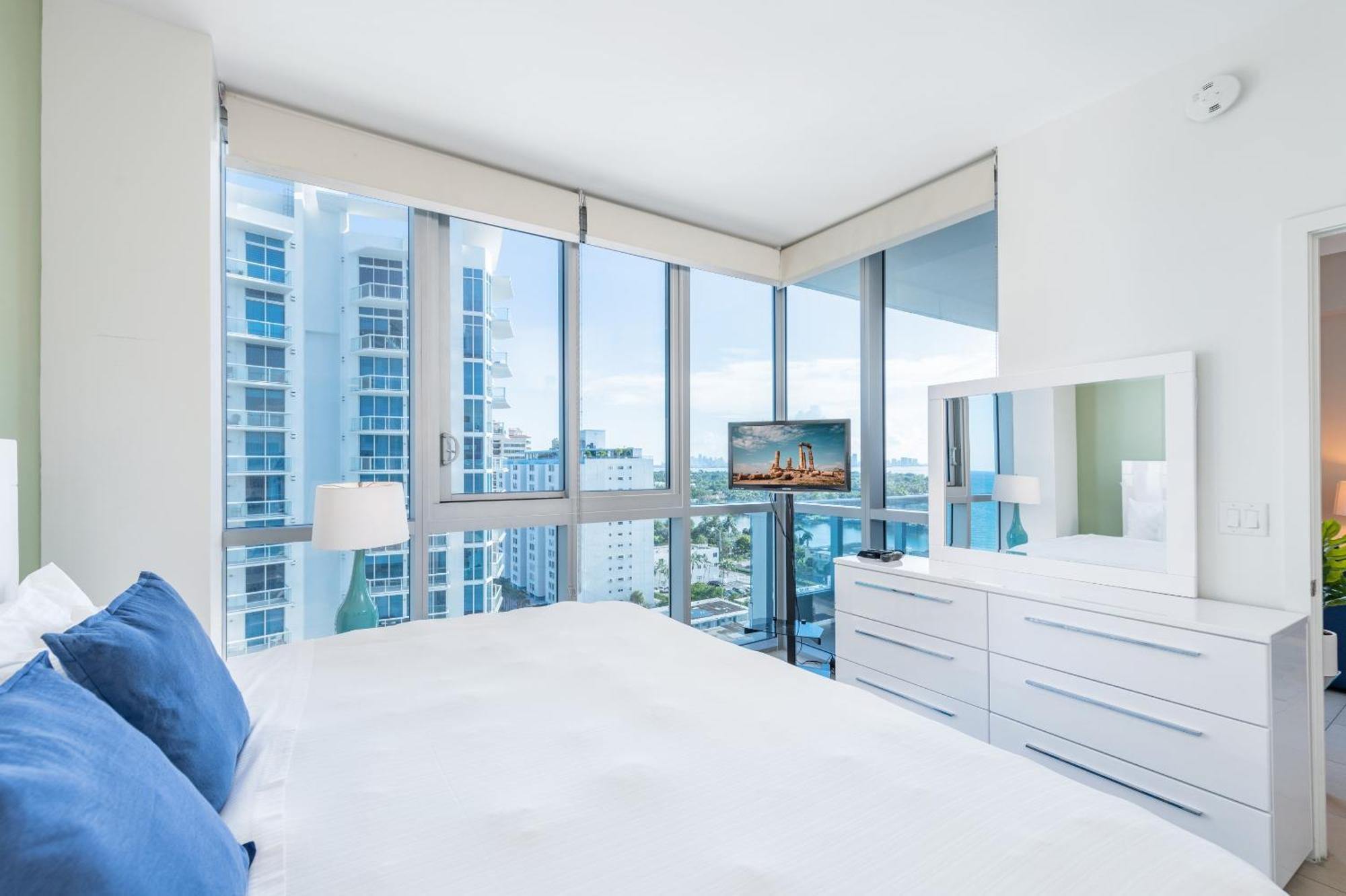 Bluebird Monte Carlo Miami * Miami Beach