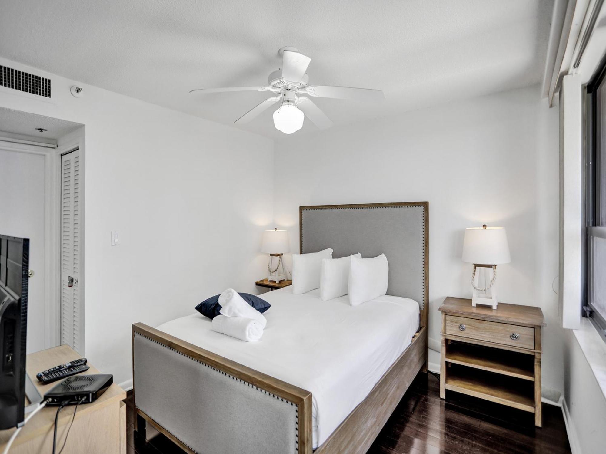 Ocean View Serenity Service 915 Miami Beach