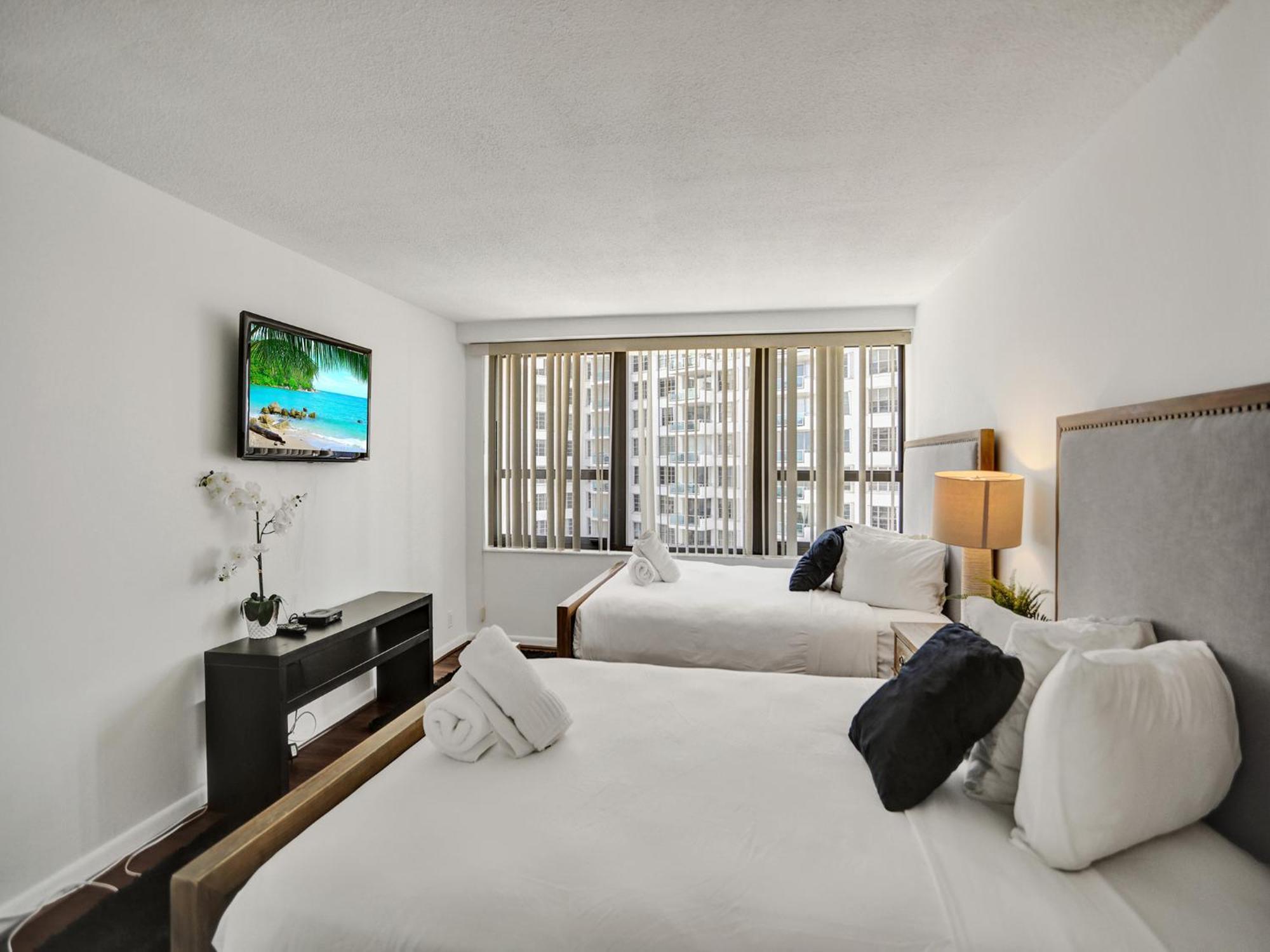 Ocean View Serenity Service 915 Apartment