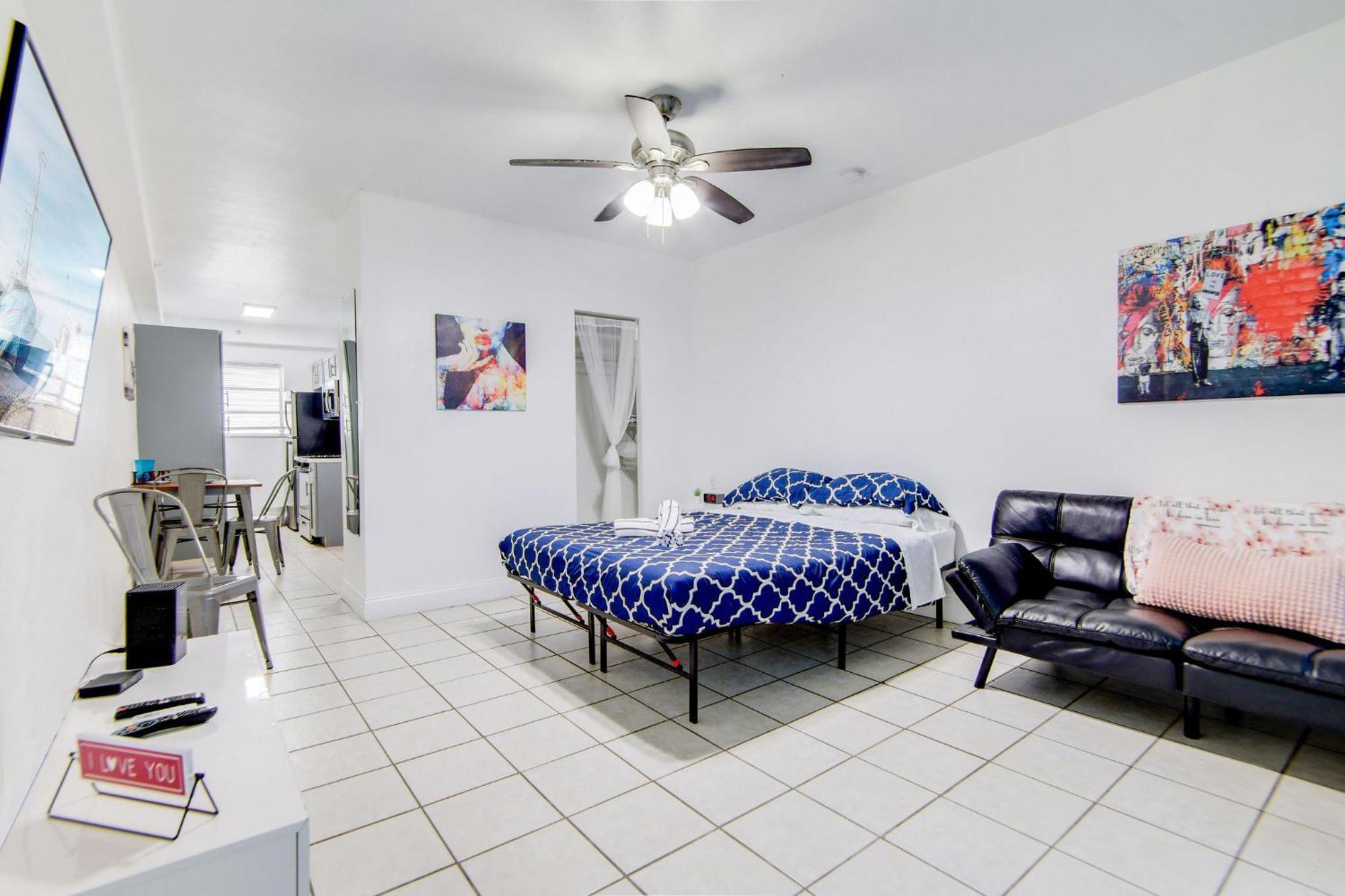 Steps 2 Beach, Prime Ocean Dr W/2 Queen Beds Miami Beach