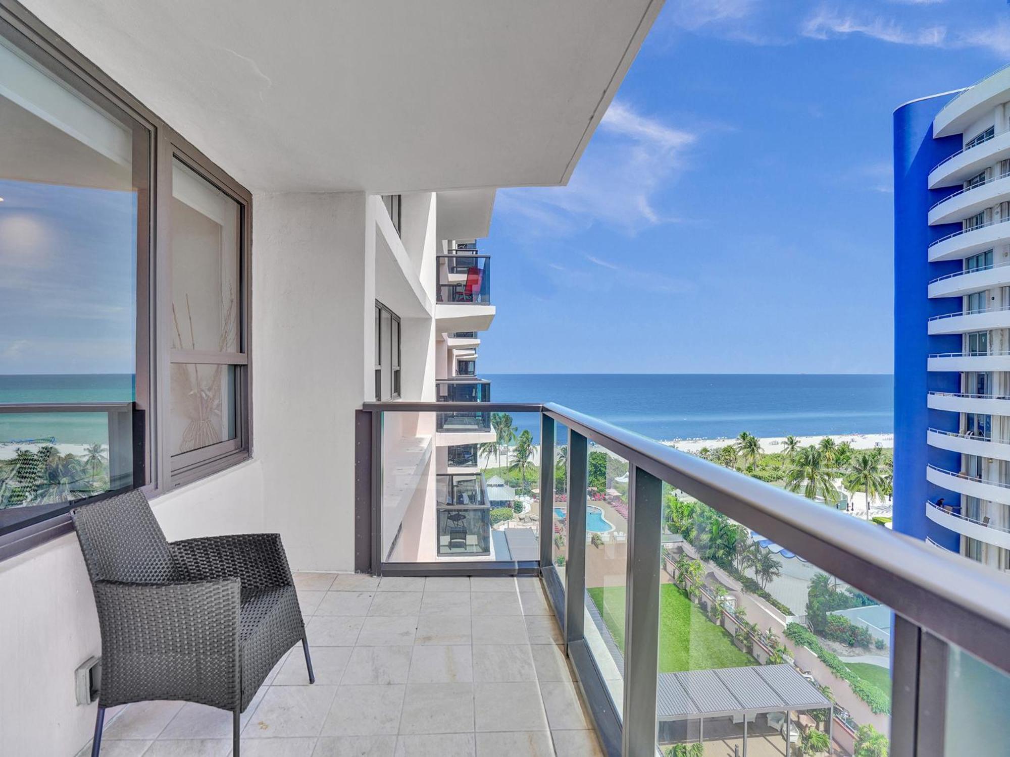 Amazing Ocean View Service 1111 Apartment