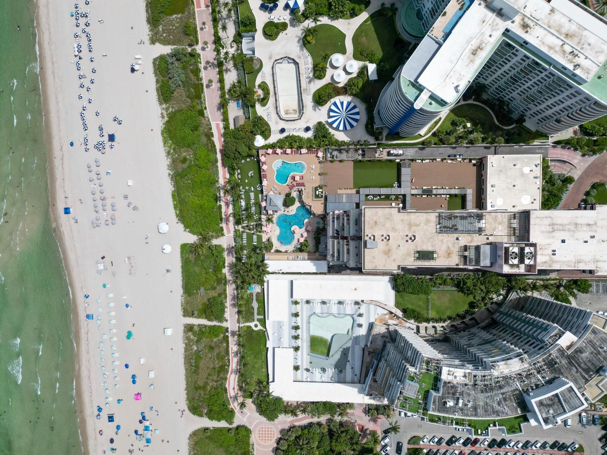 Coastal Dreams - Beachfront Pool And Tiki Bar Holiday home Miami Beach