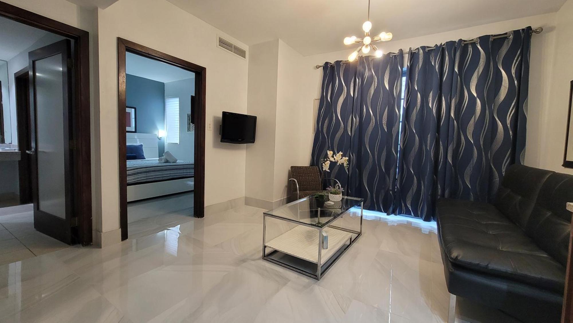 Strand Ocean Drive Suites
