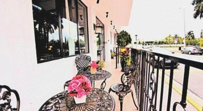 Notebook Miami Hotel Miami Beach