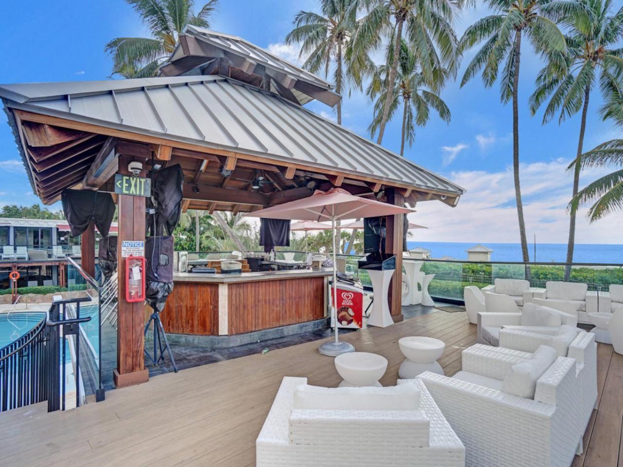 Apartment Beautiful Oceanside Retreat With Service 1606 *