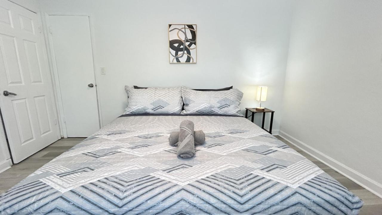 Apartment Stylish South With Modern Flair Miami Beach