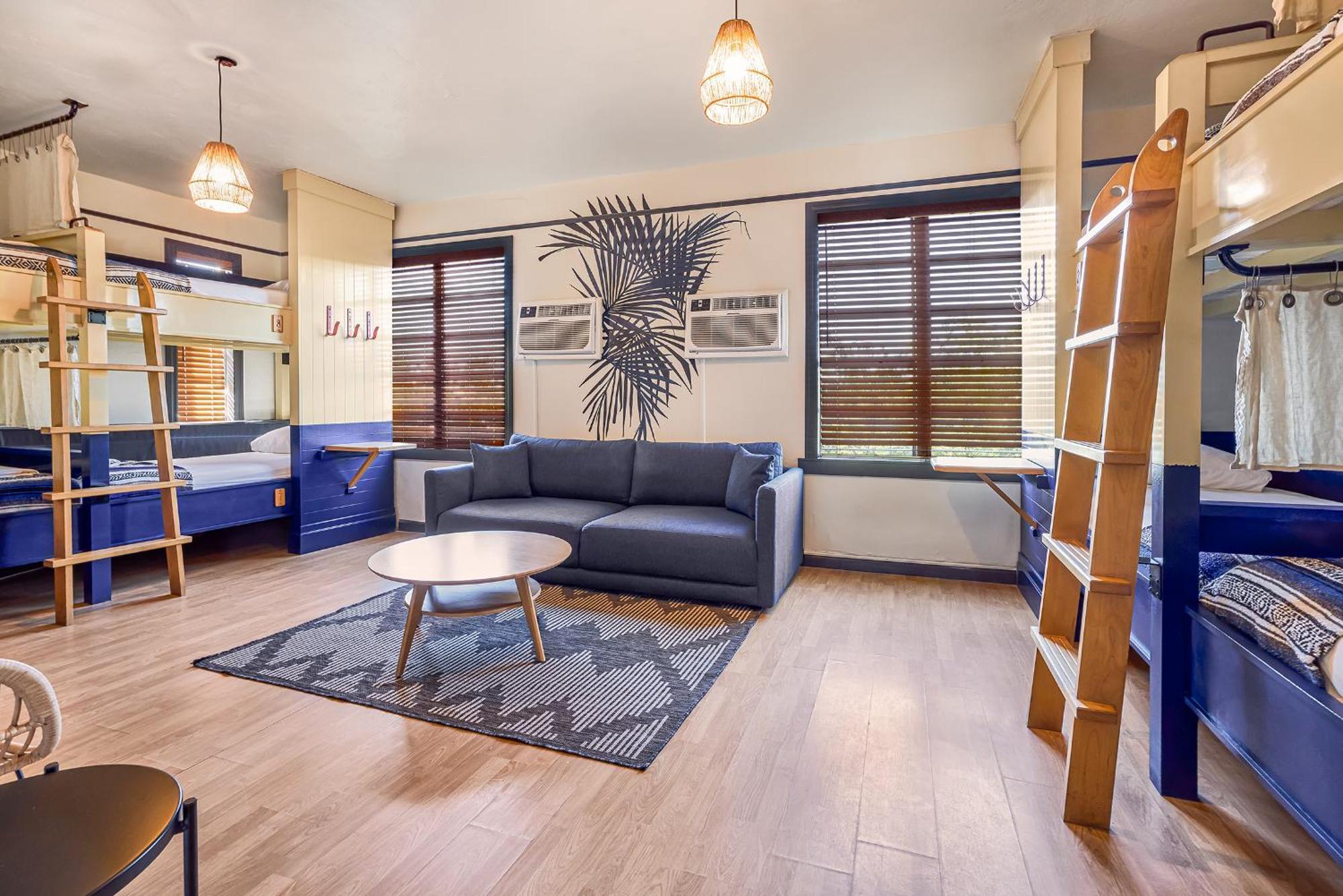 Hostel Freehand Miami *