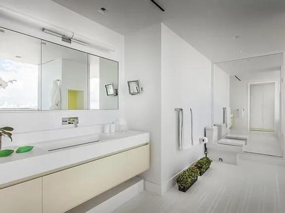 Luxurious With Spectacular Ocean Views * Miami Beach